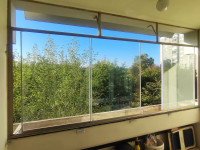 Balkon zasteklitev - drsna stekla
