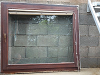 Desno krilno okno s podbojem
