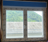 Okno troslojno 168x151cm  z roleto, komarnikom in zunanjo ALU obrobo