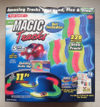 dirkalna steza Magic tracks z 2 avtomobiloma