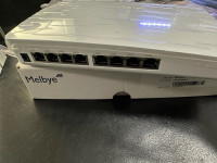 Nov, zapakiran 8-portni Gigabit switch (internetno stikalo)