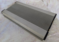 Ojačevalec STEG QM105.4x (4-kanalni)