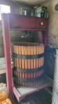 Stiskalnica za grozdje - preša 350 litrov