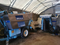 Vlečeni obiralec grozdja