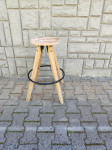 Barski stol stol iz lesa in kovinskega ogrodja