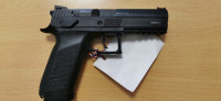 Polavtomatska pištola CZ P-09 9x19