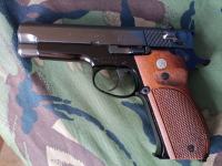 S&W model 39 9x19 pistola