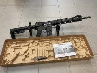 POLAVTOMATSKA PUŠKA HAMMERLI TAC R1 22LR