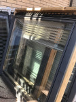 Strešno okno Velux z notranjo žaluzijo 2 komada