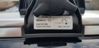 Renault Megane strešni nosilci original 8201580005
