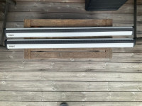 Strešni nosilci Wingbar 135 cm in noge 754