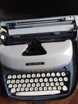 Prodam lepo ohranjen star pisalni stroj SAVA