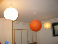 Lampion stropna svetilka, brezhibna, oranžne barve, prodam
