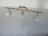 Stropni REFLEKTOR (stropna luč) - halogen žarnice 2 kos