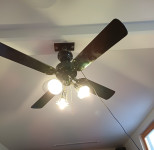 stropni ventilator, stropna luč, luster