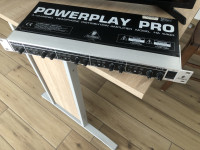 Behringer HA4400 - Ojačevalnik za slušalke