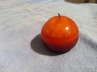 Barvna dekorativna okrogla sveča naprodaj