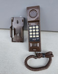 Retro stenski telefon Ni testiran če deluje  Cena 15€ Prevzem Ljubljan