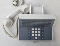 Retro  telefon  ITT 511 primeren za dekoracijo  Odlično ohranjen