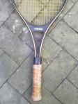 LOPAR ZA TENIS RABLJENO CENA 19 EUR  TEL 070 604 547