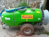 traktorska škropilnica-atomizer (vlečni)