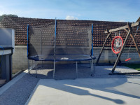 vzmeti, lestve, cevi za trampolin 4 m