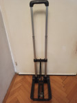 Majhen zložljiv transportni voziček