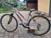 Žensko treking kolo FUJI 28 col, ALU okvir, 24 prestav