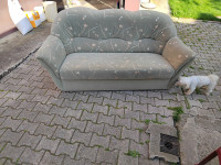 KAVČ- TROSED NI RAZTEGLJIV