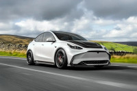 Body Kit Tesla Model Y 2020–2024 PP črna izvedba z urejeno homologacij