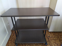 tv audio miza, zelo lepo ohranjena, stabilna