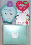 2 para: ženski ali dekliški uhani Biojoux, dr. Biju v darilni škatlici