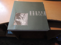 AKT NA SLOVENSKEM 3 FOTOGRAFIJA P. LAMPIČ CANKARJEV DOM 2001