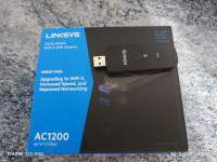 Brezžični usmerjevalnik LINKSYS AC 1200
