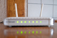Router Netgear WNR614