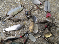 13 kom starinske ribiške vabe, ribiška vaba,trnki,trnek,