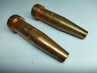 Avtogeno rezanje: 2 rezalni šobi + reducirki za priklop plina