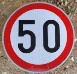 Prometni znak 50