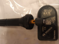 OPEL ASTRA K,ORIGINAL SENZRJI ZA PLATIŠČA, NOVO, cena 300€