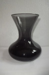 Dimno siva steklena vaza višina 17 cm