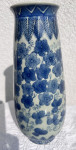 KITAJSKA PORCELANASTA VAZA MODRO-BELA, CVETLIČNI MOTIV, 24,5cm
