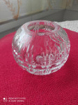 Kristalna brušena vaza v obliki krogle