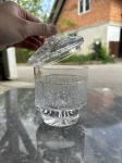 Ročno izdelana namizna vazica s pokrovčkom, svinčeni kristal
