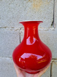 Vaza iz rdečega stekla, vintage