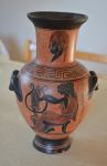 Vaza, ročno izdelana v Grčiji, starogrški motiv