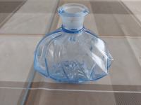 STARA STEKLENA VAZA,NEBESNO PLAVE BARVE,STAREJŠI STIL,STEKLO