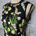 VICTORIA BECHMA ČRNA CVETLIČNA OBLEKA Z ETIKETO M/L