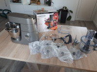 KUHINJSKI ROBOT KENWOOD Chef XL Titanium 1700w