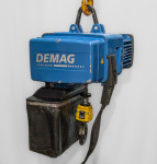 Električno verižno dvigalo Demag DC-Pro5 500kg, V: 8/2 m/min, H: 9m