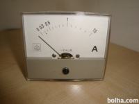Amper meter Iskra 0 - 1.5 A velikost 8,5 x 7 cm